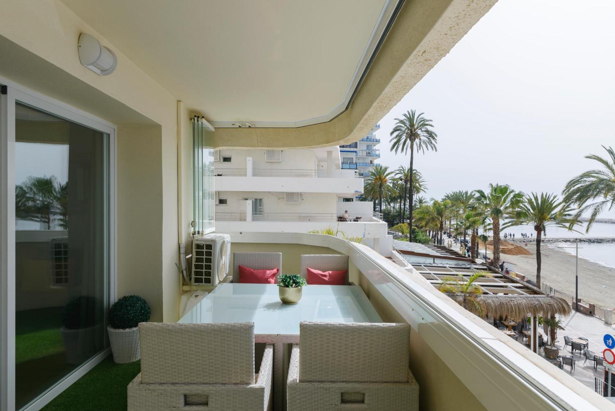 Sea Front Apartment In Marbella Center 외부 사진